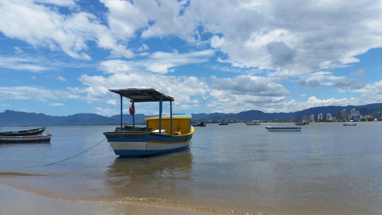 Confortavel Casa Com Piscina E Churrasqueira A 100M Da Praia Caraguatatuba Ngoại thất bức ảnh